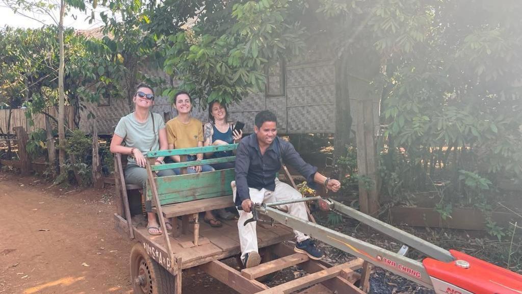 Somphone Homestay Breakfast And Dinner Included Muang Thateng Εξωτερικό φωτογραφία